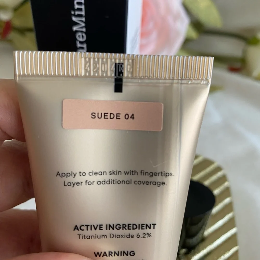 bareMinerals Complexion Rescue Tinted Moisturizer - SPF 30 SUNSCREEN SUEDE 04